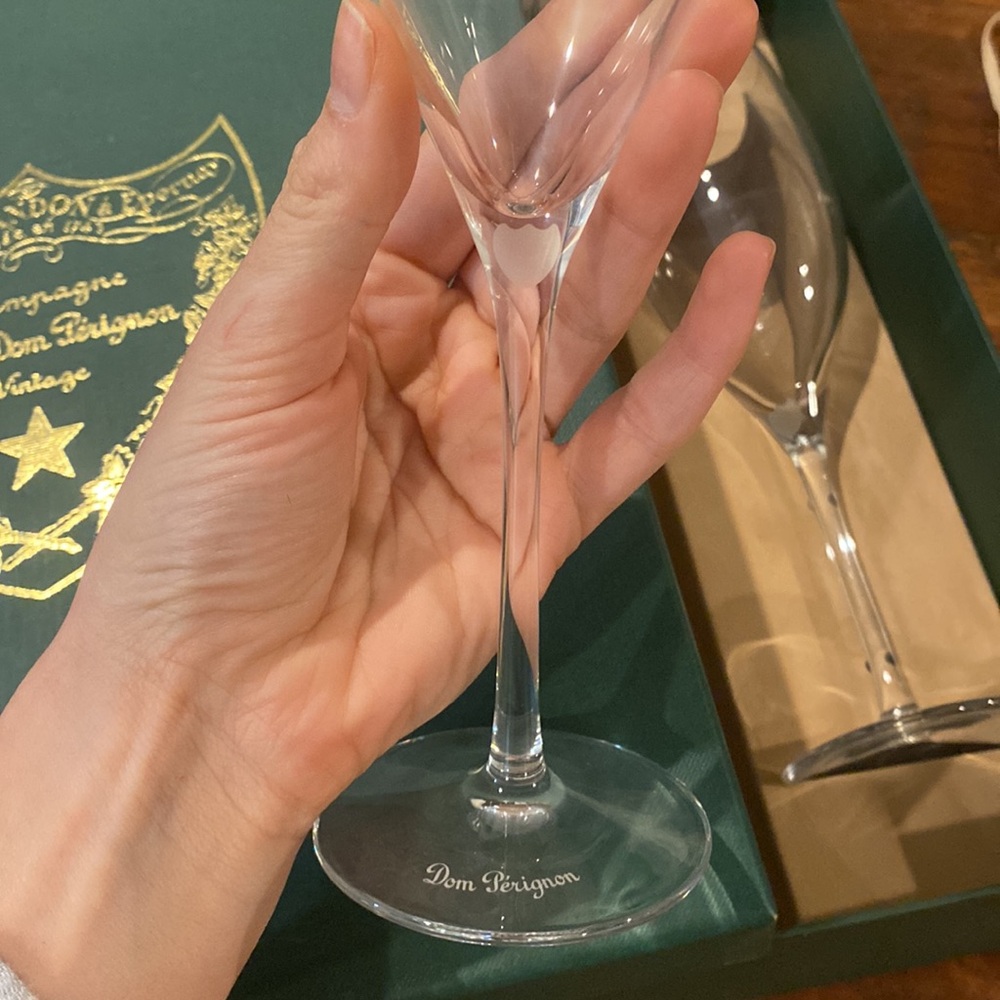 Champagne Flutes - Elegant Clear Glass Set - Picture 2 of 7